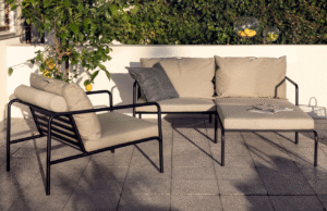 Tmavě zelená čalouněná zahradní podnožka HOUE Avon II.