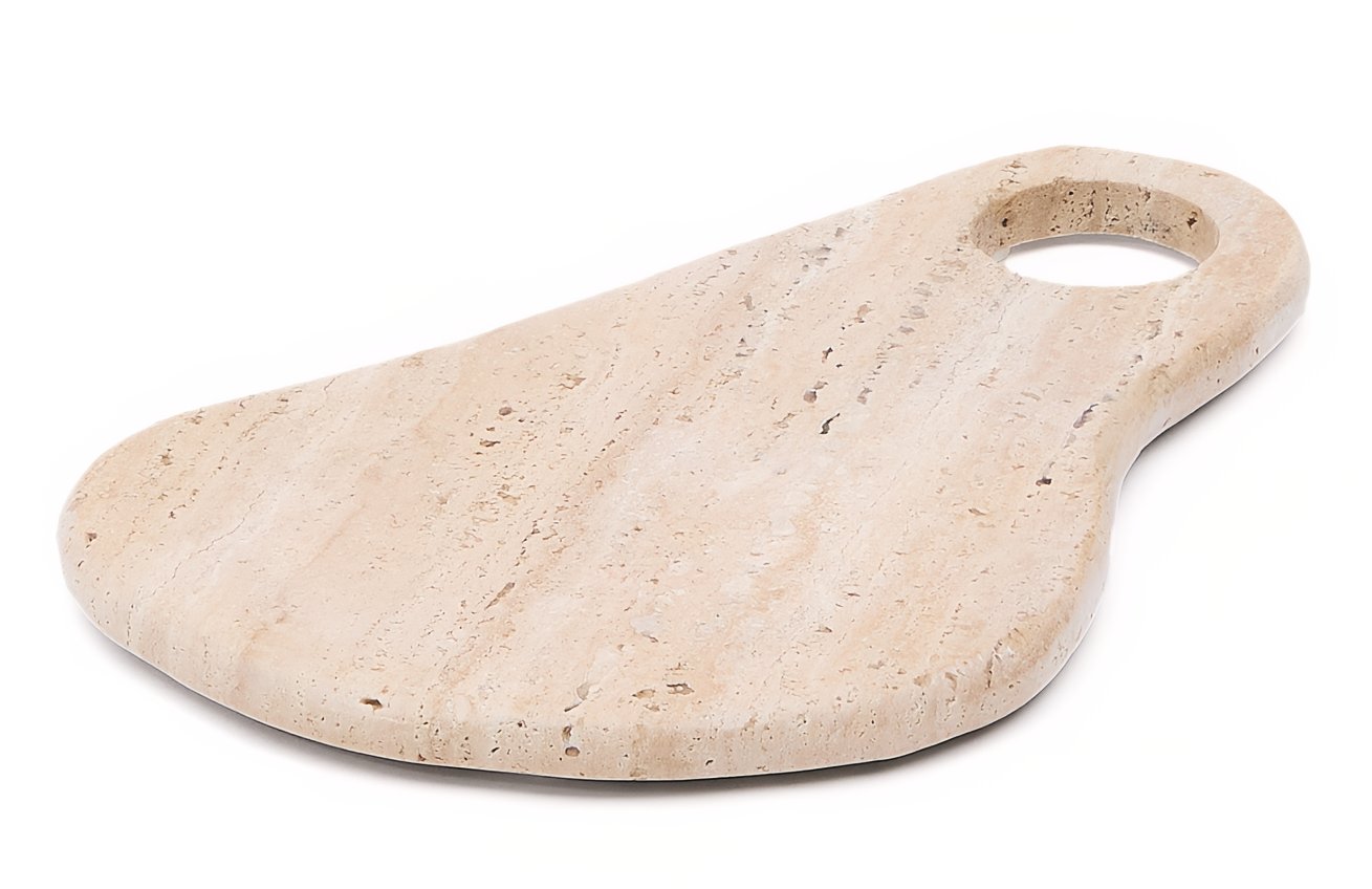 Béžové kamenné servírovací prkénko Kave Home Zera